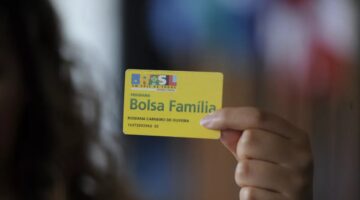 13º do Bolsa Família: pagamento NÃO deve ser realizado em 2020