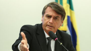 Homem pede redução no preço do arroz e Bolsonaro rebate: “vai comprar na Venezuela”