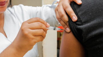 Vacinação contra COVID-19 em São Paulo terá início em 15 de dezembro