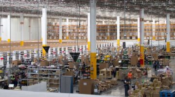 Amazon está com 1500 vagas abertas em seus centros de distribuição