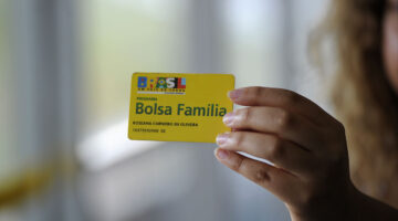 Bolsa Família ampliado pode substituir auxílio emergencial, diz Funchal