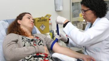 Em homenagem ao Dia Nacional do Doador de Sangue, Hemoba e hemocentros promovem ações