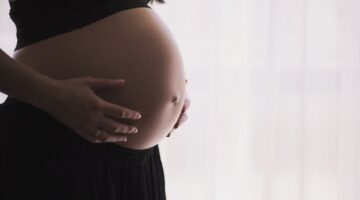 Salários GARANTIDOS para trabalhadoras gestantes? Entenda a nova proposta