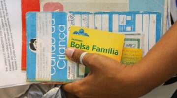 Auxílio emergencial: 4ª parcela é paga para novo grupo do Bolsa Família