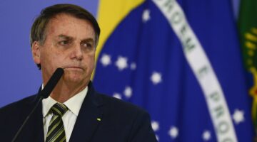 O que se sabe até agora sobre a internação de Bolsonaro nesta quarta (14)