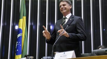 Bolsonaro pretende dobrar o valor do Bolsa Família