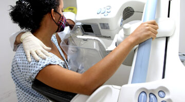 Outubro Rosa: Governo da Bahia ofertará mais de 14 mil mamografias