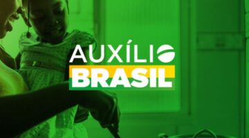 Cartão do Auxílio Brasil: saiba como funciona e quem recebe em 2022