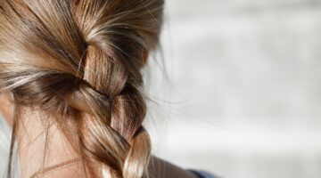 4 dicas infalíveis para cuidar do cabelo durante a época do verão