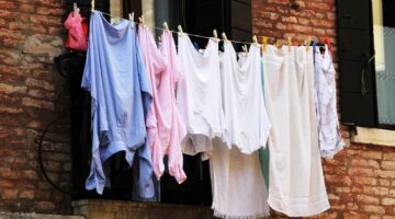 3 erros comuns que você pode estar cometendo ao lavar as roupas