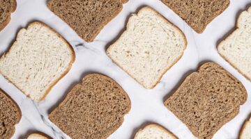 Comer pão realmente altera nível de açúcar no sangue? Nutricionista explica