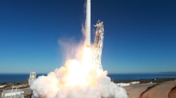 Explode foguete da SpaceX enquanto ocorriam testes; acompanhe vídeo