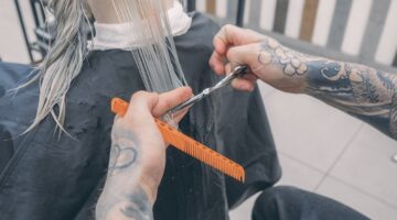 Corte químico de cabelo: Entenda o dano que tem sido comentado por famosos