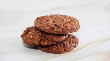 Biscoitos de aveia e chocolate: lanche rápido e saudável