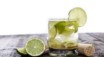 Caipirinha: aprenda a fazer a bebida tradicional de forma rápida e fácil