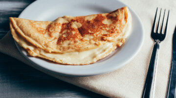 Receita de crepioca recheada com queijo e presunto