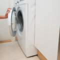 Roupas impecáveis: cuidados básicos com a lavanderia doméstica