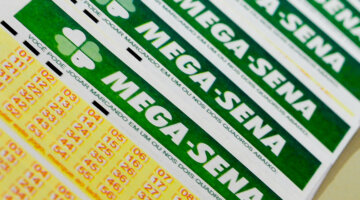 Mega-Sena anuncia prêmio de R$ 3,5 milhões para sorteio nesta terça-feira